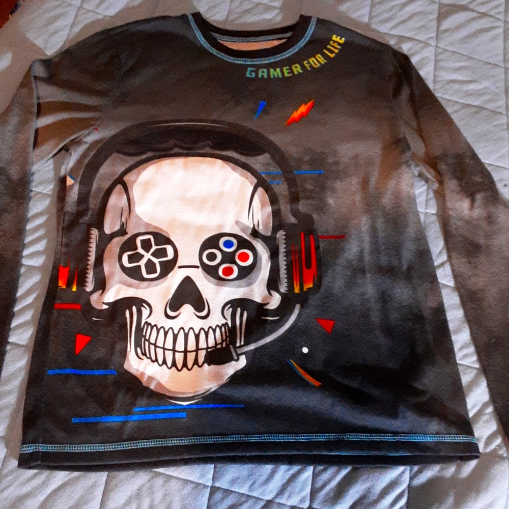 Boys XL Gamer for Life shirt